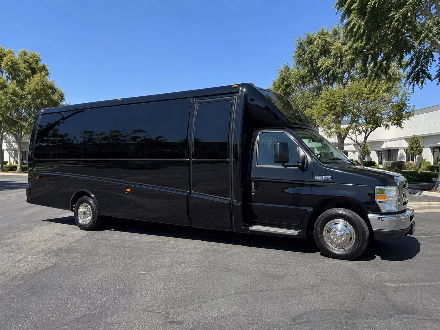 fort collins corporate retreat shuttle bus rentals